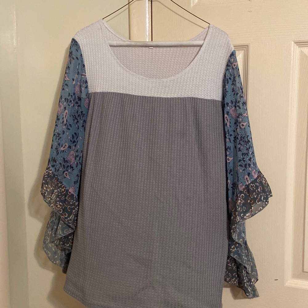 Ladies plus size top